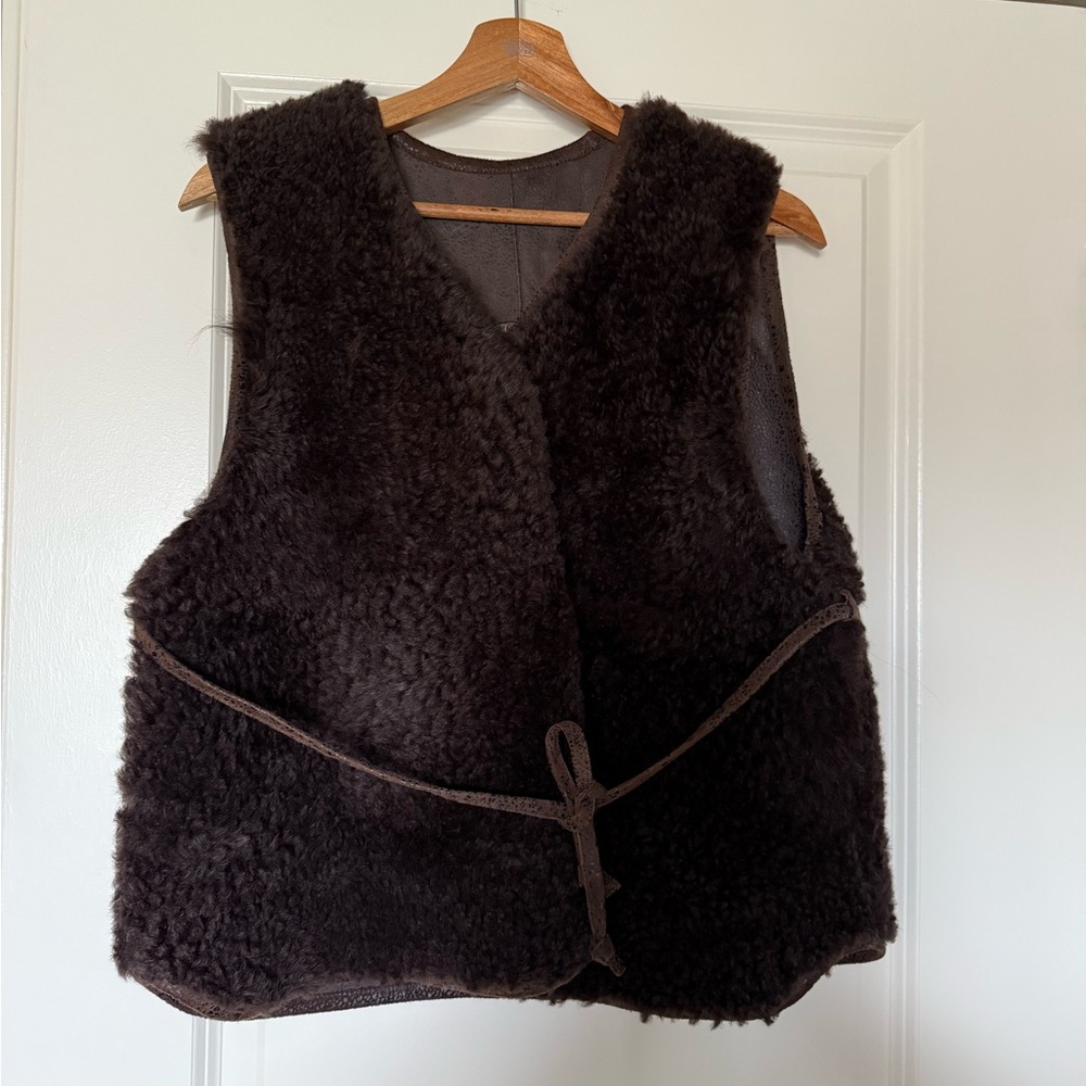 NWT Milena Silvano - Sheepskin - Licorice Moon Vest - Size Large - 21 in PTP